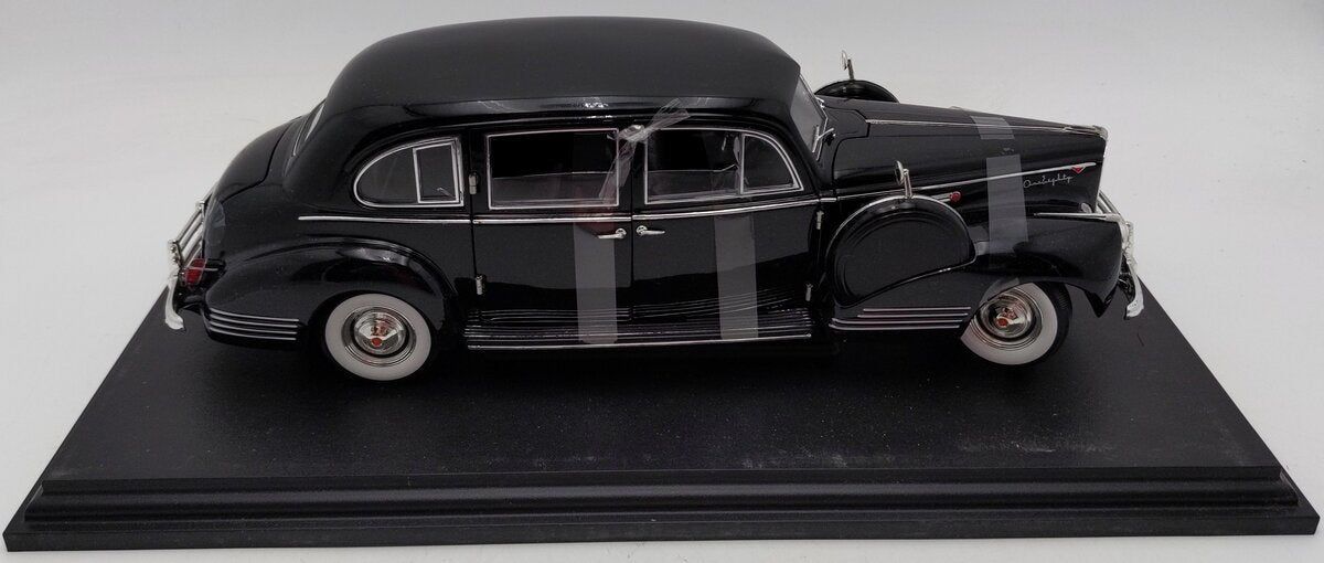Greenlight Collectibles 12948 1:18 1941 Packard Super Eight One Hard Top LN/Box