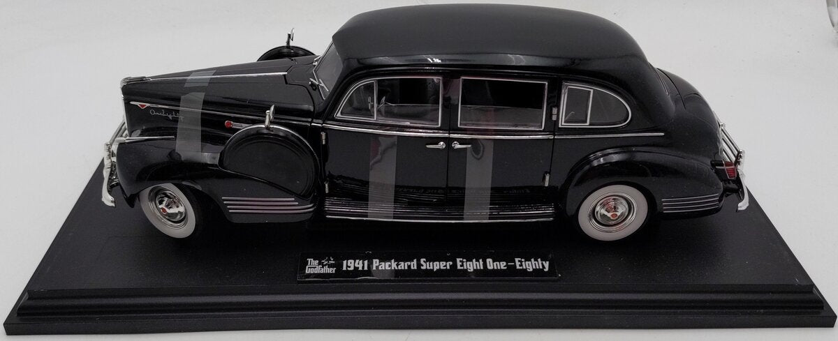 Greenlight Collectibles 12948 1:18 1941 Packard Super Eight One Hard Top LN/Box