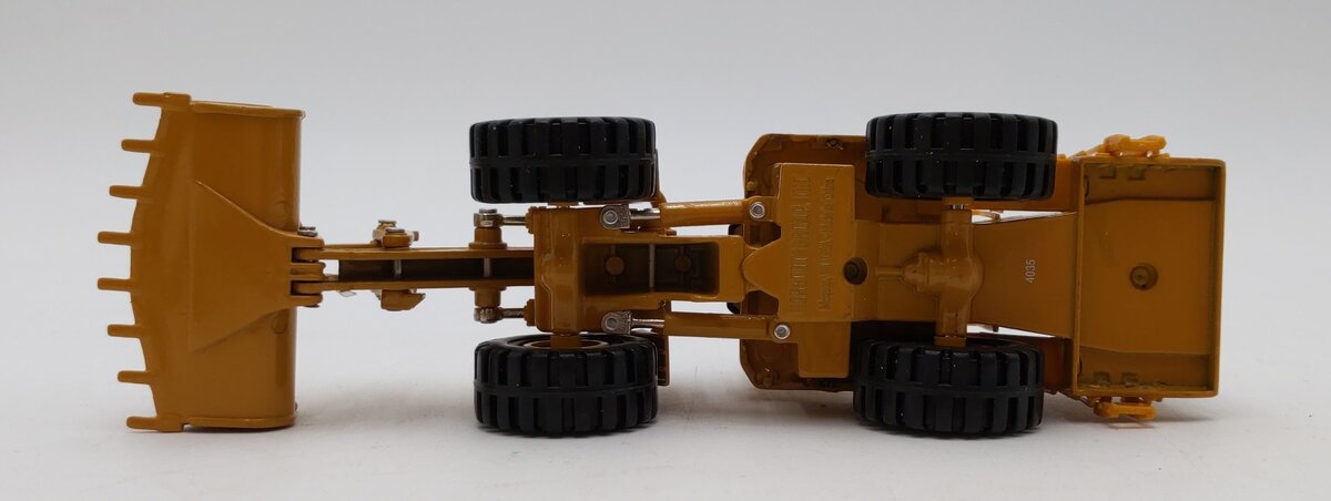 Norscot 55076 1:64 Scale Caterpillar Cat 988G Wheel Loader LN/Box