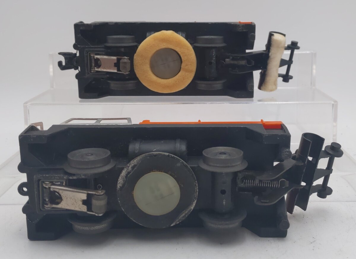 Lionel O Vintage Postwar Motorized Track Cleaner Cars: 3927 [2] EX