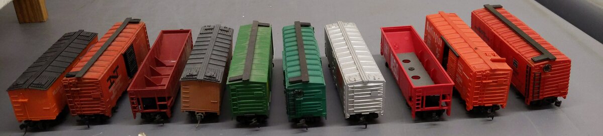 Varney & Other Assorted HO Scale Freight Cars [10] #27024 #67392 #99246 EX
