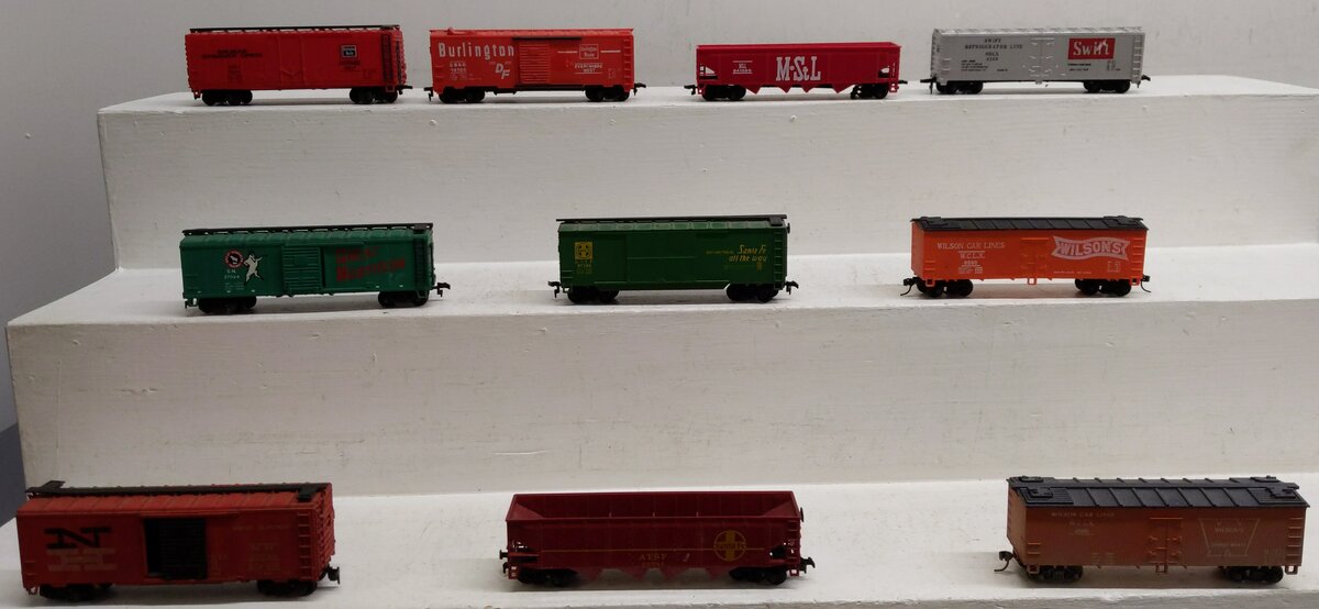 Varney & Other Assorted HO Scale Freight Cars [10] #27024 #67392 #99246 EX