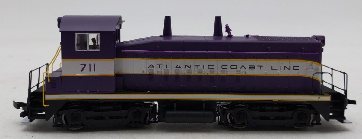 Proto 2000 8732 HO Atlantic Coast Line SW9/1200 Diesel Locomotive-Assembled EX/Box
