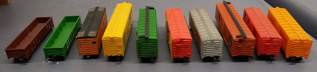 Bachmann & Other Assorted HO Scale  Freight Cars [10] #59274 #2536 #397036 EX