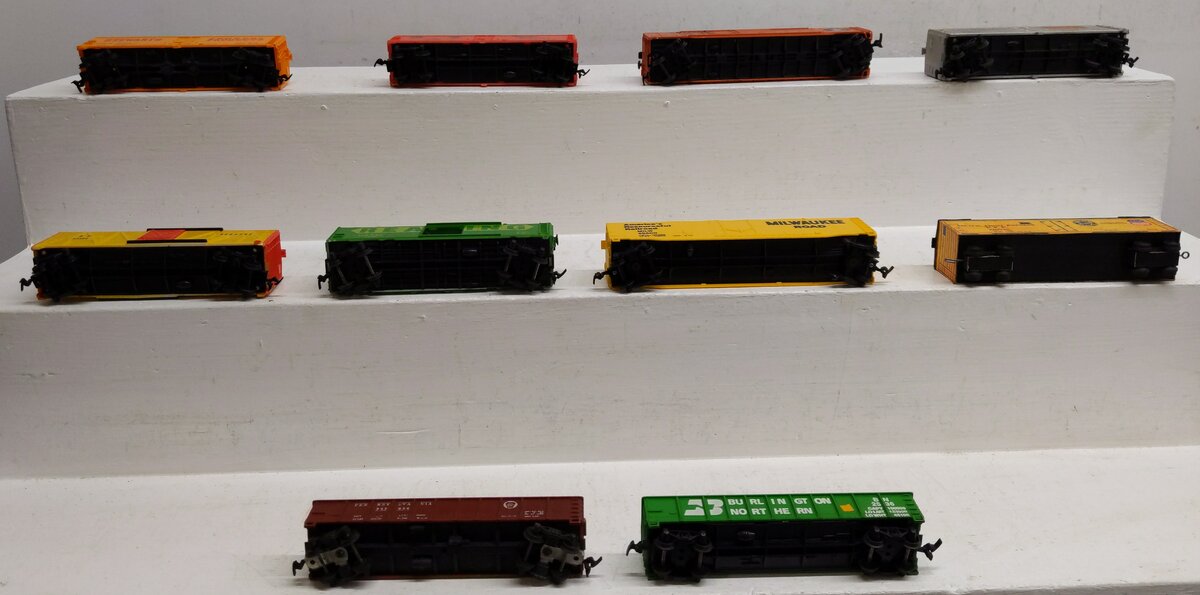Bachmann & Other Assorted HO Scale  Freight Cars [10] #59274 #2536 #397036 EX
