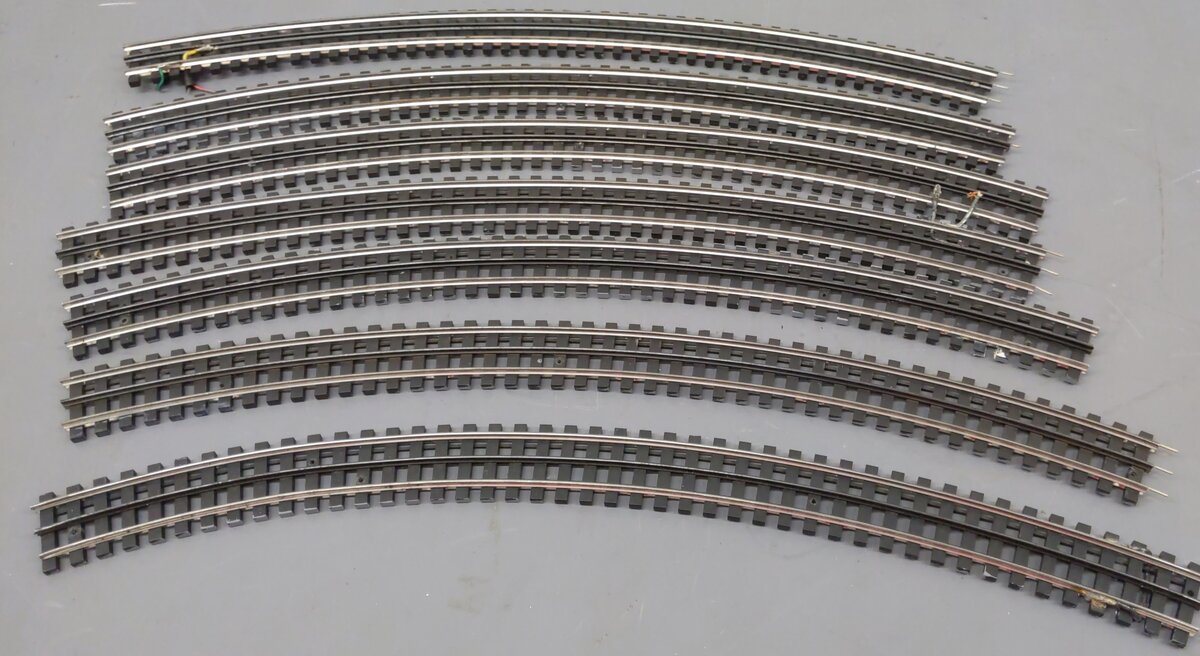 Gargraves Assorted O 3 Rail Curved Track Sections [7] EX