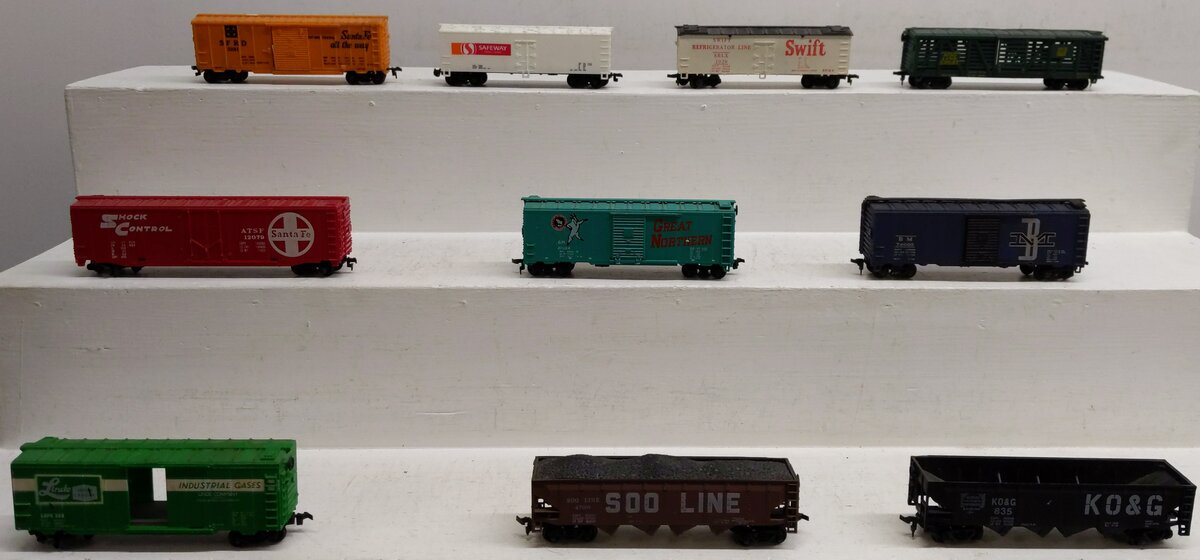 Life Like & Other Assorted HO Scale Freight Cars [10] EX