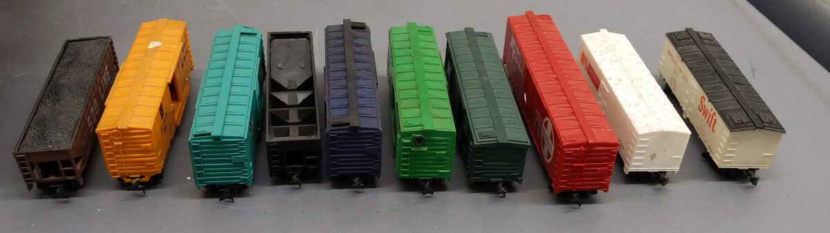 Life Like & Other Assorted HO Scale Freight Cars [10] EX