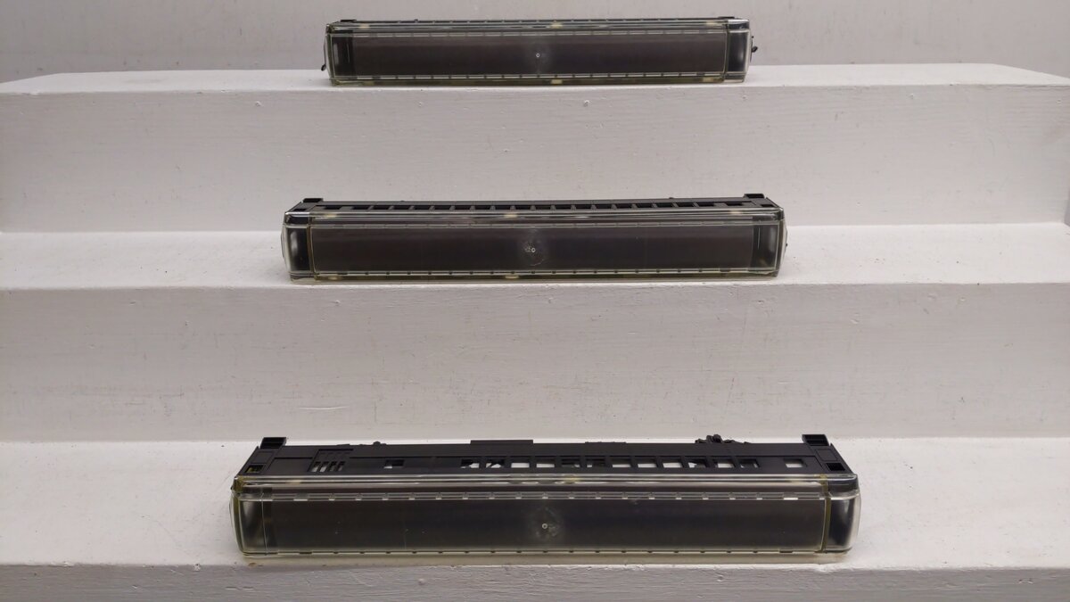 American Models S Scale Assorted Undecorated Passenger Cars [3] VG/Box