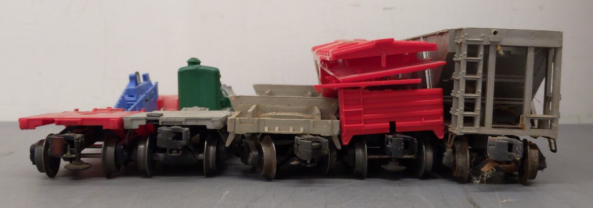Lionel Vintage O Freight Cars: 6520, 336155, 634656, 6470, 3349 [5] VG