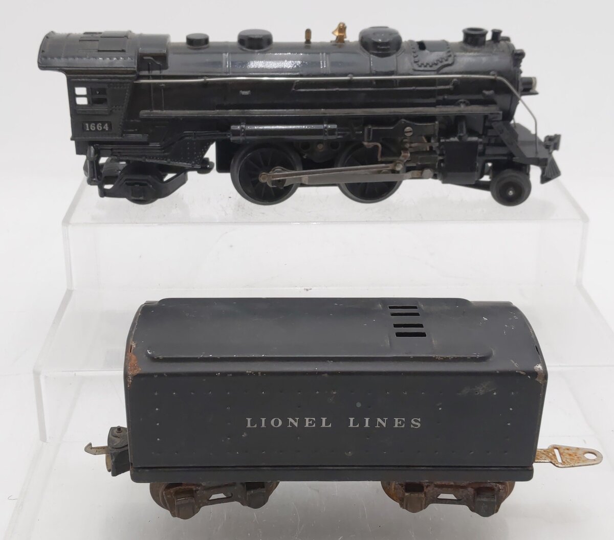 Lionel 1664 Vintage O Prewar 2-4-2 Diecast Steam Locomotive w/2689T Tender VG