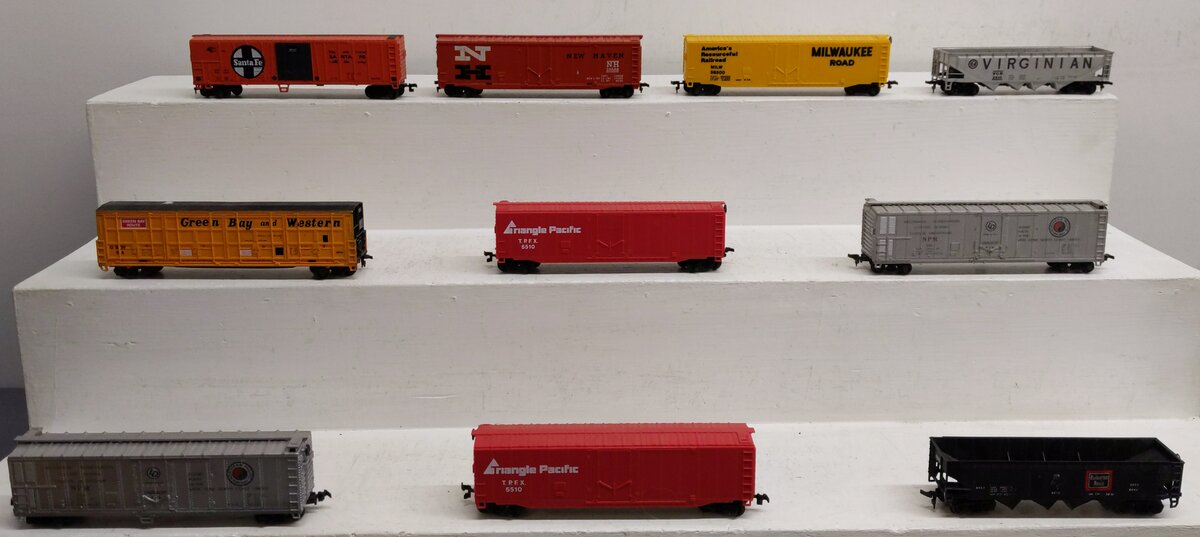 Bachmann & Other Assorted HO Scale Freight Cars [10] EX