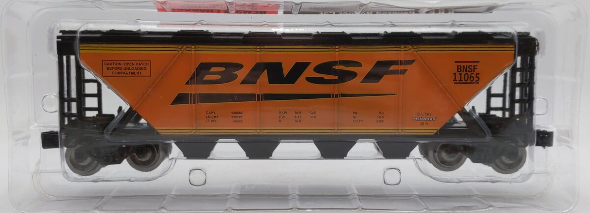 Menards 279-4570 O Gauge BNSF Covered Hopper Car #11065 NEW