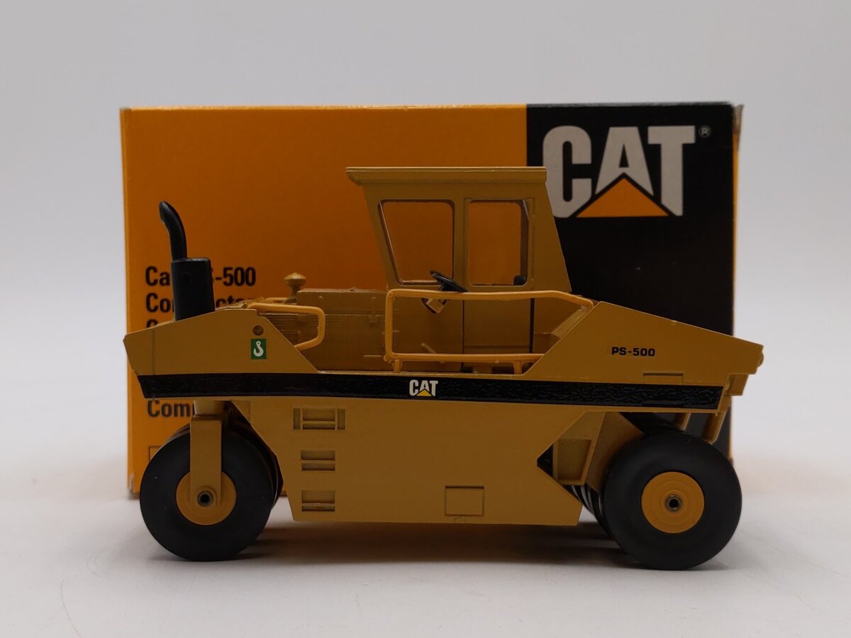 Conrad 2741 1:50 Caterpillar PS500 Rare Compactor LN/Box