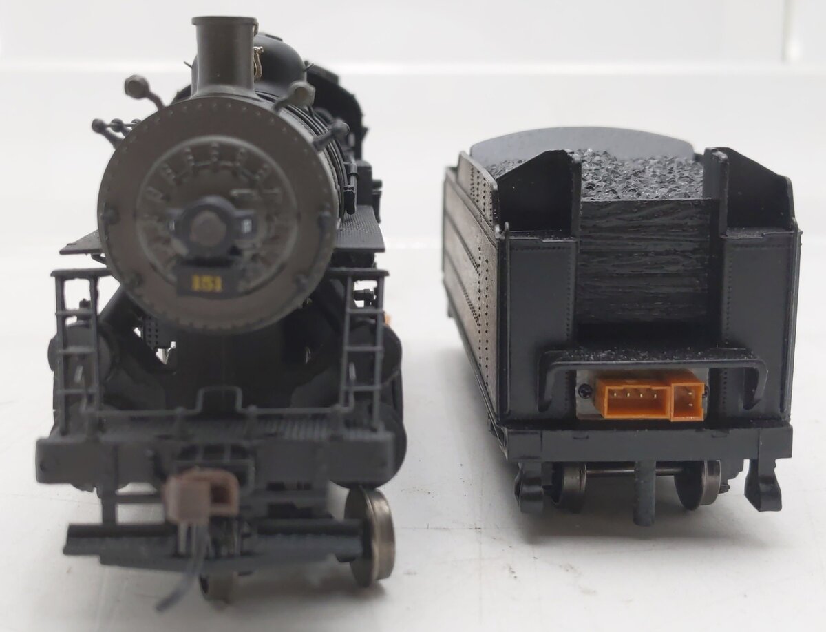Bachmann 11426 HO New York, New Haven & Hartford 2-8-0 Steam Locomotive  VG/Box
