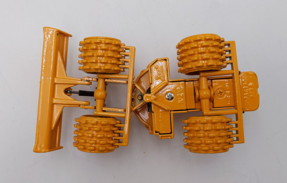 Joal 218 1:50 Die Cast Caterpillar 825 B Compactor LN/Box