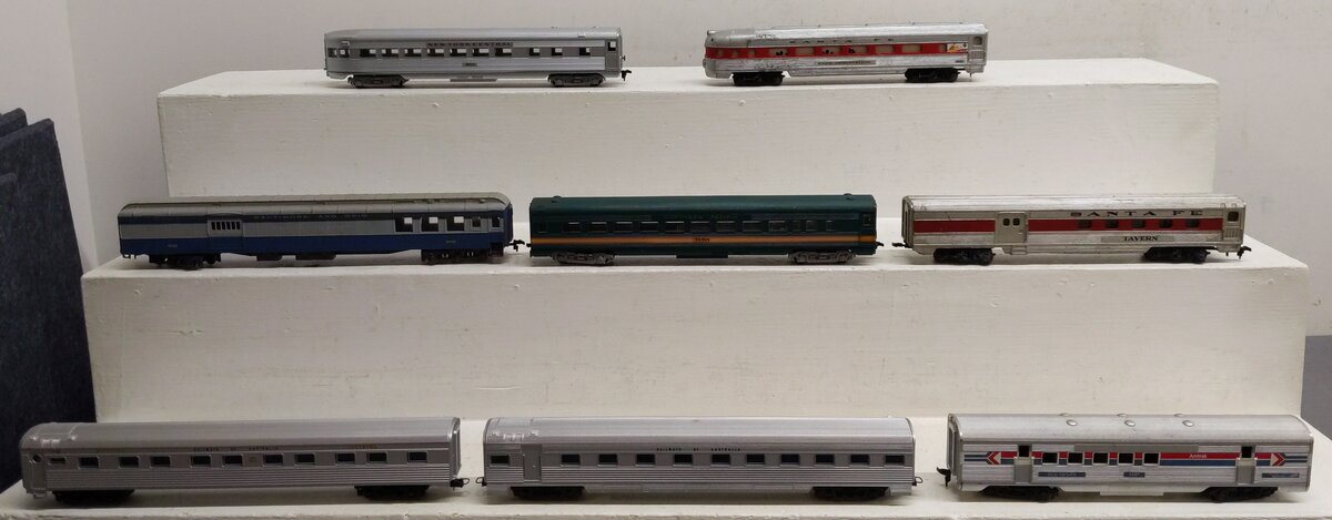 Rivarossi & Other HO Scale Passenger Cars [8] VG