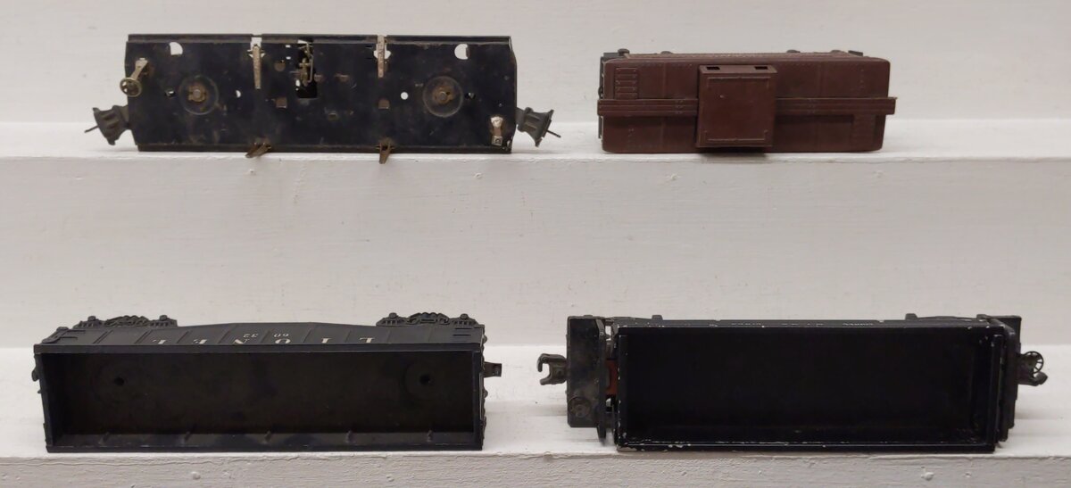 Lionel Vintage O Freight Cars: 3811, 3469, 6032, 2672 [4] VG