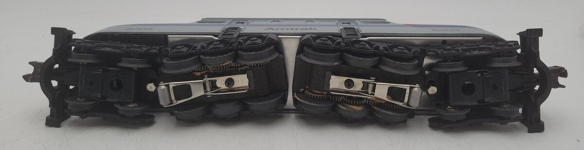 Lionel 6-18303 O Gauge Amtrak GG-1 Electric Locomotive #8303 VG/Box