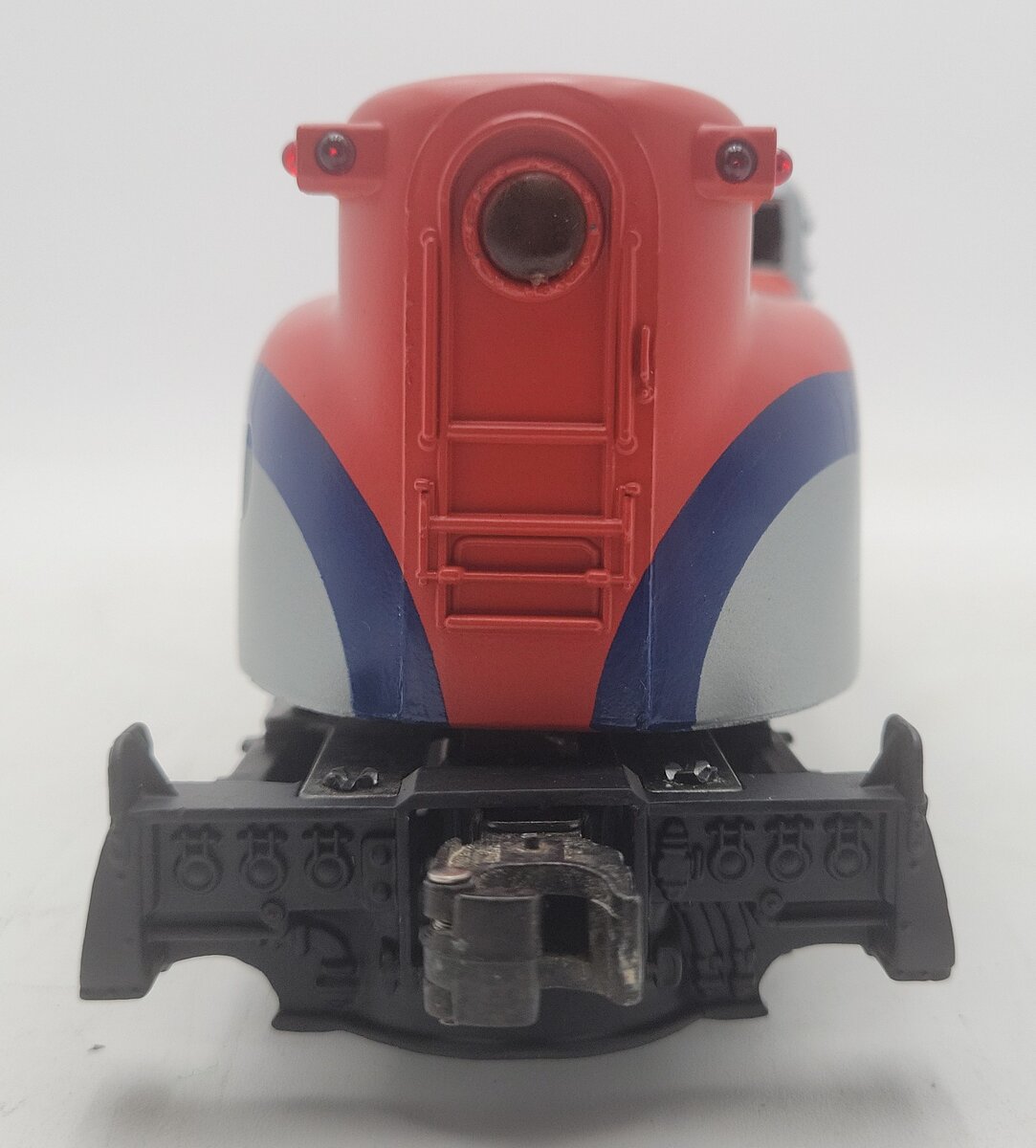 Lionel 6-18303 O Gauge Amtrak GG-1 Electric Locomotive #8303 VG/Box