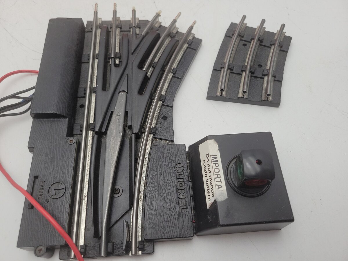 Lionel 6-23011 O O31 Right Hand Remote Control Switch Turnout EX/Box