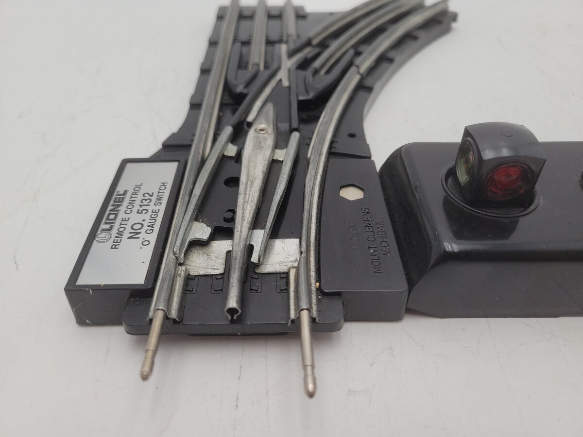 Lionel 6-5132 O Right Hand Remote Control Switch Turnout EX/Box