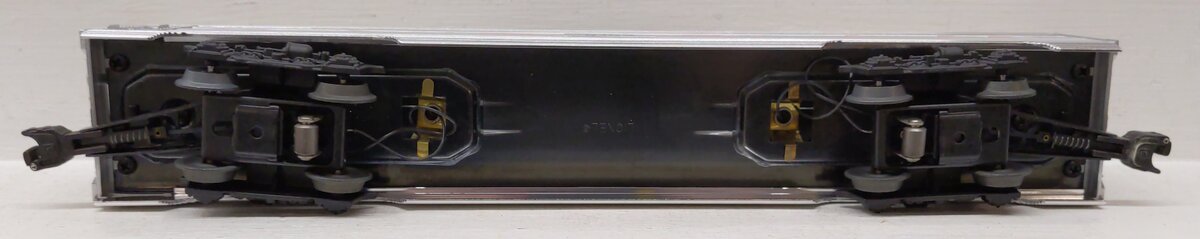 Lionel 6-19103 O Gauge Amtrak Aluminum Vista Dome Passenger Car #9103 EX/Box
