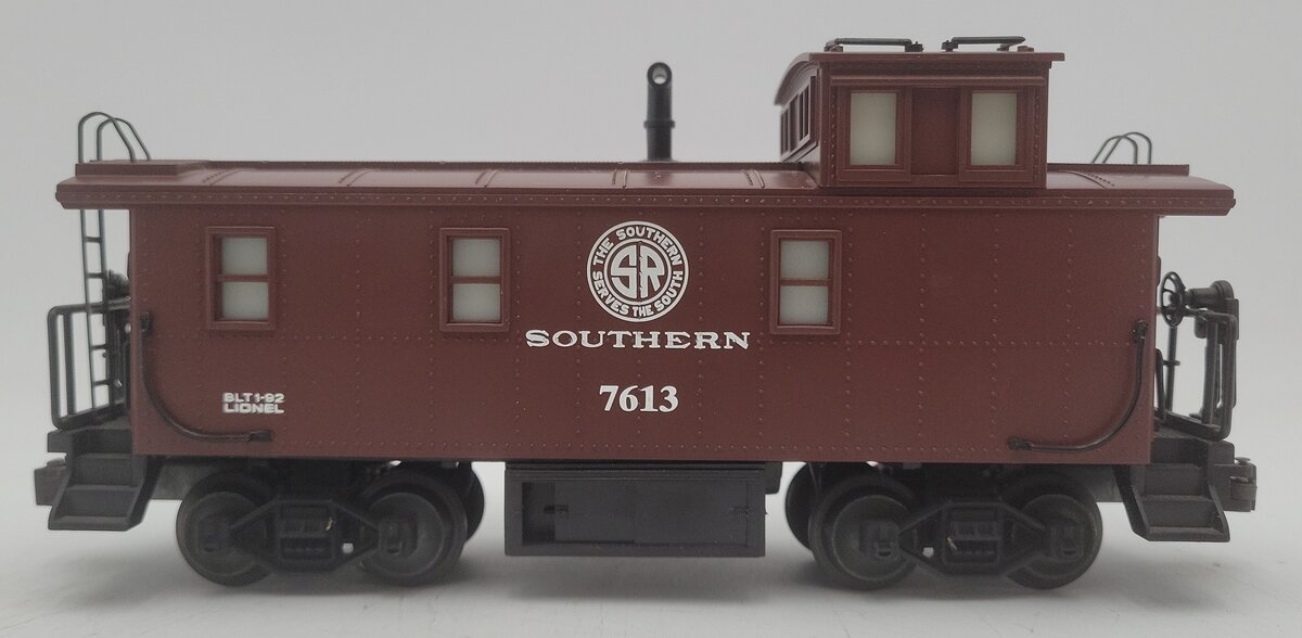 Lionel 6-17613 O Gauge Southern Steelside Caboose w/ Smoke #7613 EX/Box