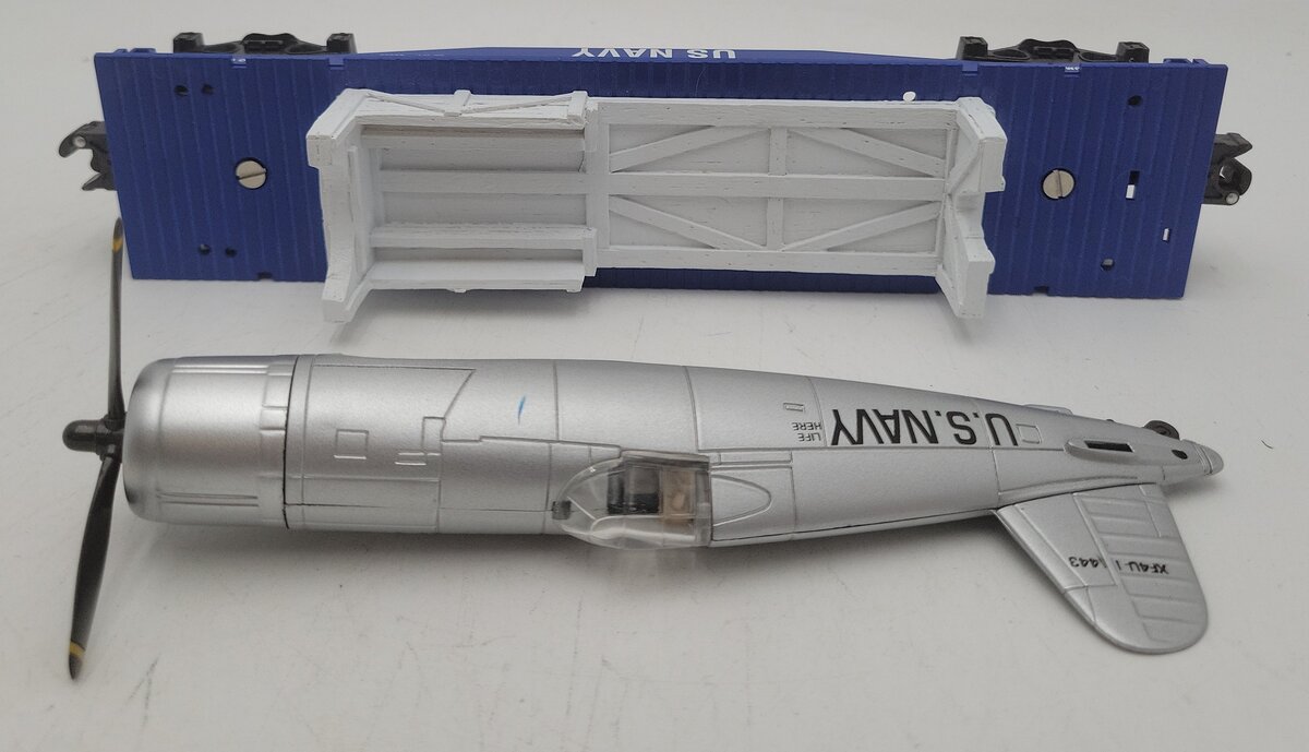 K-Line K661-8017 O Gauge U.S. Navy Flatcar w/ Scout 4 Fighter Plane #5413 EX/Box