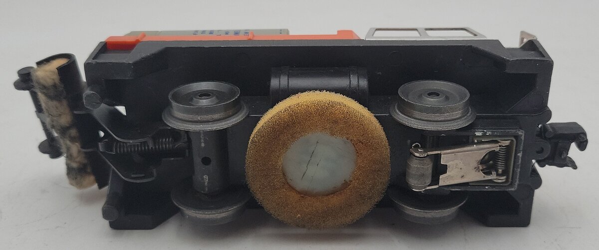 Lionel 3927 O Gauge Vintage Postwar Motorized Track Cleaner Car #3927 VG