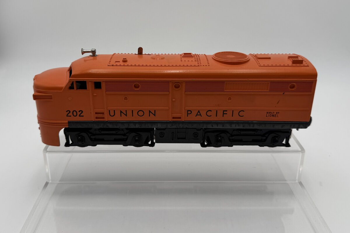 Lionel 202 Vintage O Union Pacific Alco A Powered Diesel Locomotive VG