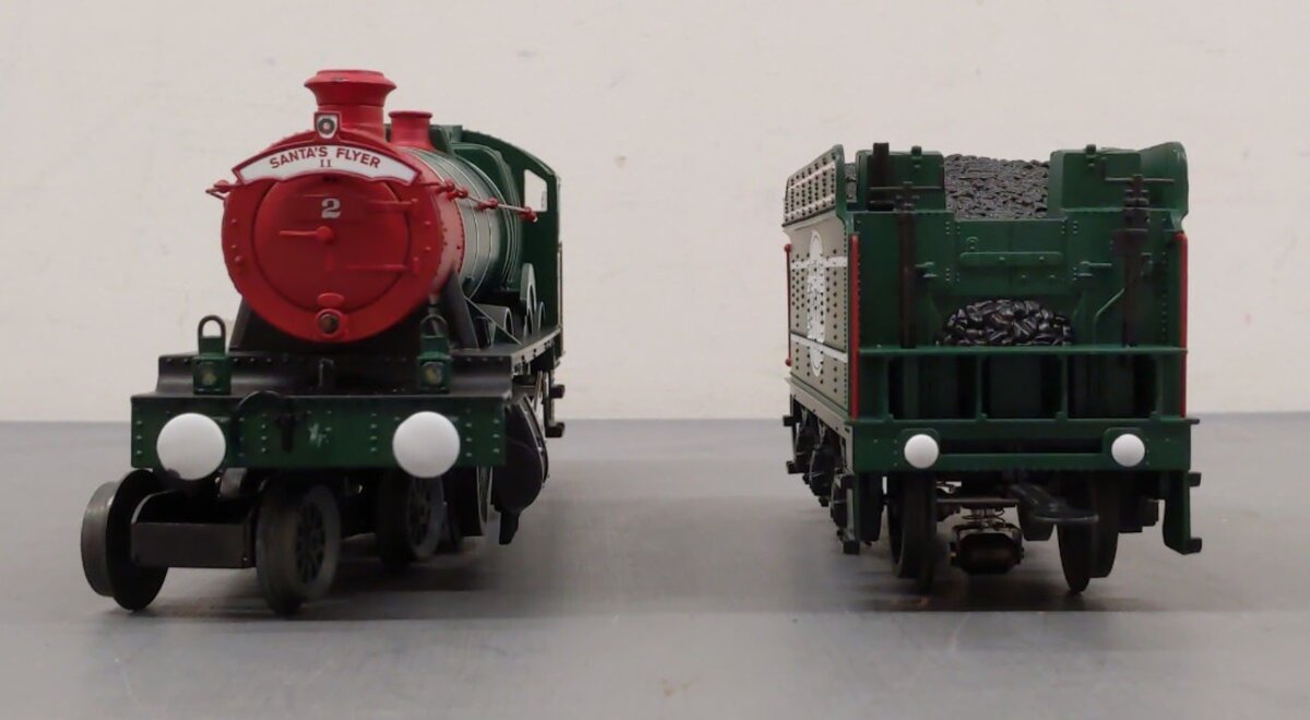 Lionel 6-38691 SANTA FLYER II 4-6-0 Steam Locomotive #2 LN/Box