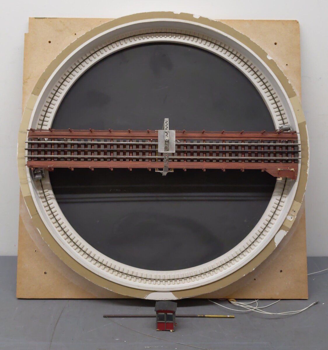 O Gauge Electronic Turntable Control Cab EX