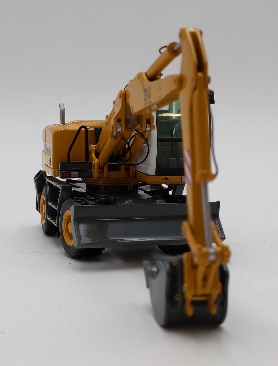 NZG 498 1:50 Scale Liebherr A 314 Hydraulic Excavator LN/Box