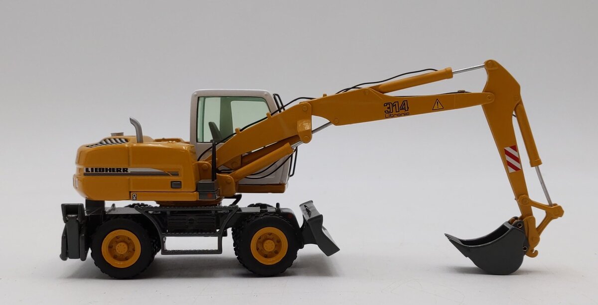 NZG 498 1:50 Scale Liebherr A 314 Hydraulic Excavator LN/Box