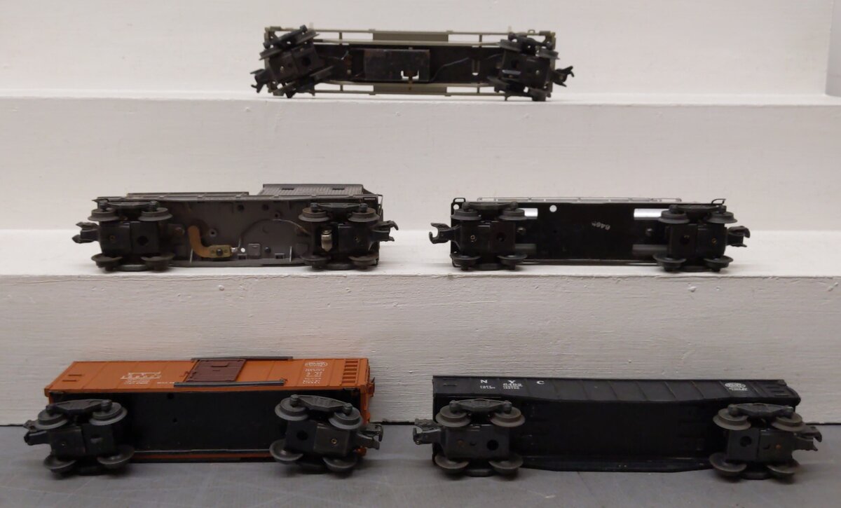 Lionel Vintage O Freight Cars: 6420, 6465, 6454, 6462, 336155 [5] VG