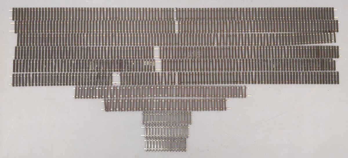 Generic Assorted S Gauge Straight Flex Track [11] EX