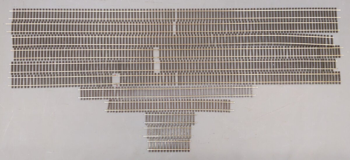 Generic Assorted S Gauge Straight Flex Track [11] EX