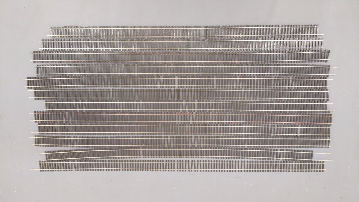 Generic Assorted S Gauge Straight Flex Track [12] VG