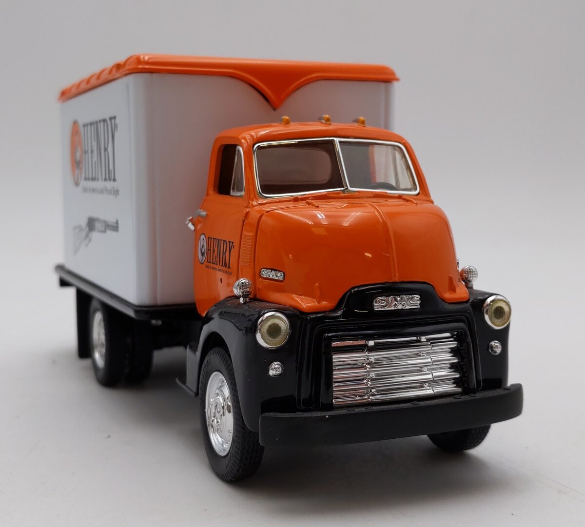 First Gear 1:34 Scale 1952 GMC Dry Goods Van - Henry Repeating Rifles NIB