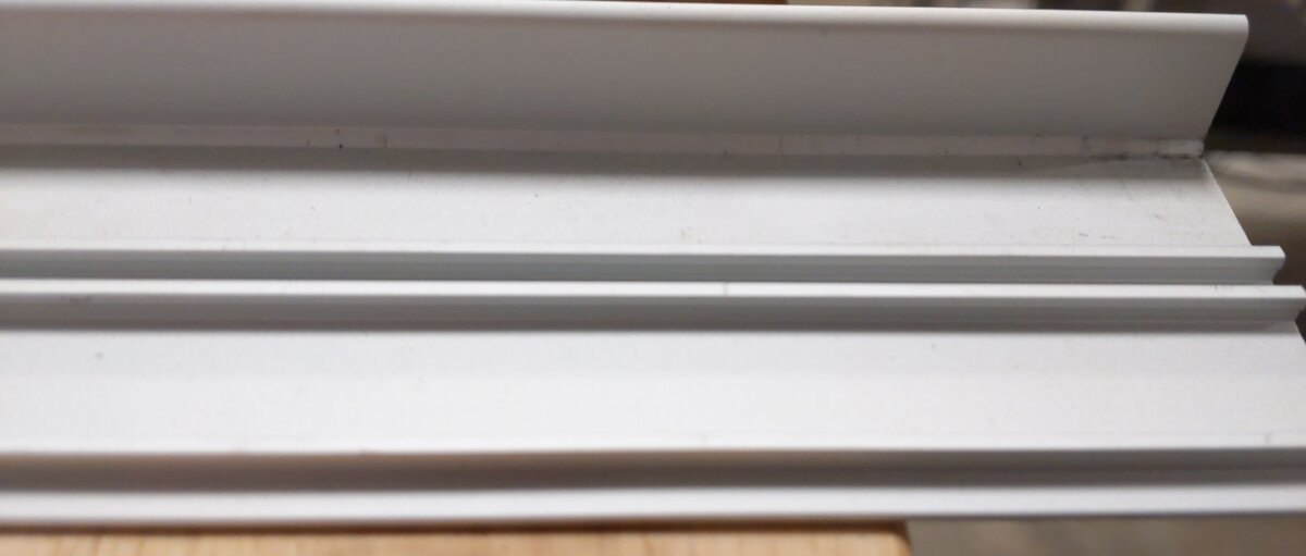 RA-3 Railrax HO /S Shelf Sections 6-Foot x 2-1/8", Satin [6] EX