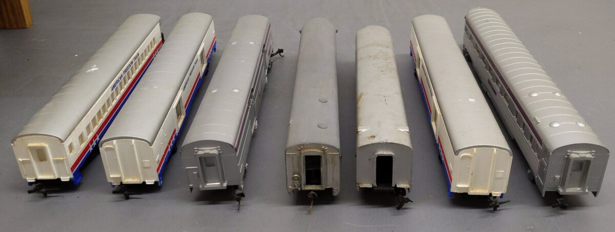 Lionel & Other Assorted HO Scale Passenger Cars [7] EX