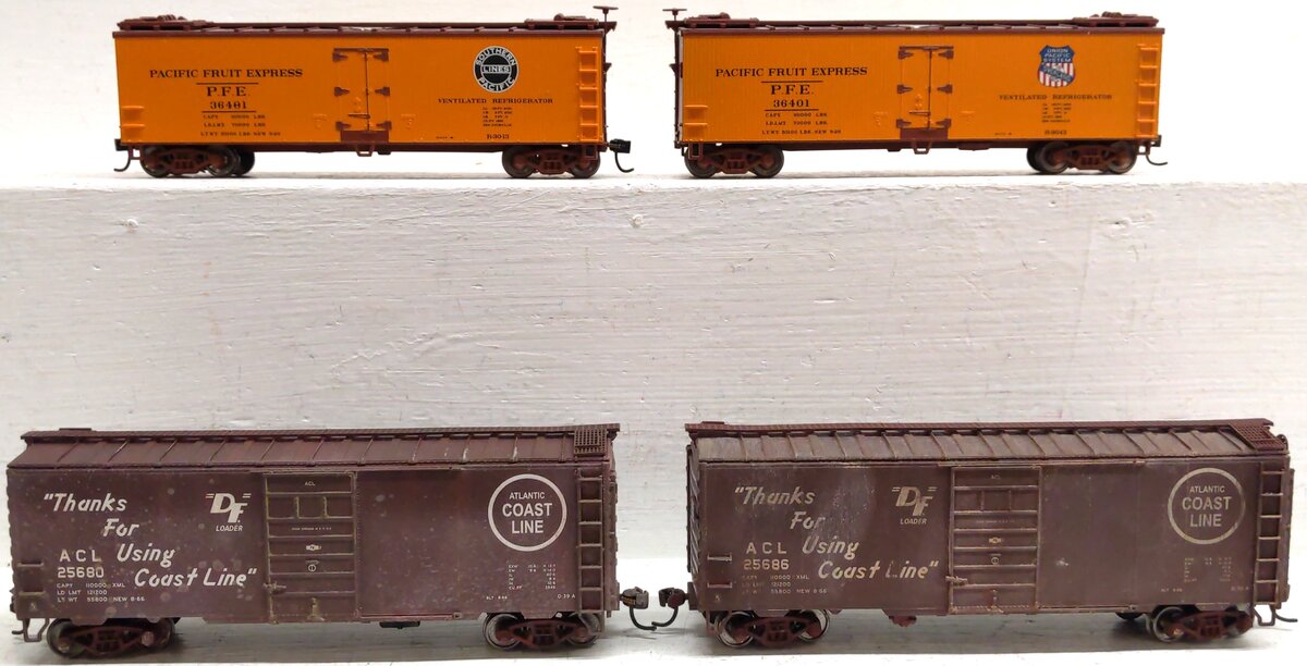 Walthers HO Scale Assorted Freight Cars: 2385, 2386, 3654 [4]/Box