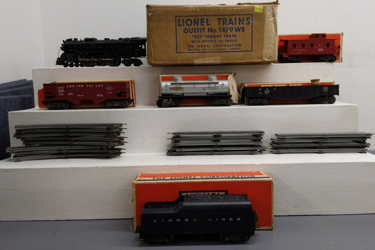 Lionel 1479WS Vintage O 2056 Steam Freight Set w/2046W & 4 Cars EX/Box