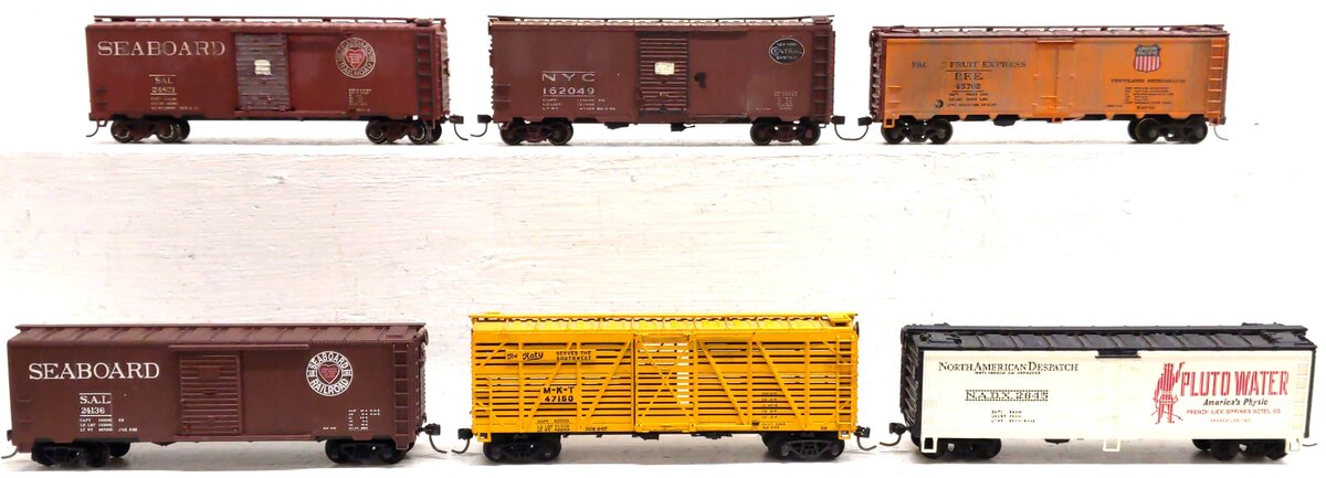 Assorted HO Freight Cars: 24821,24136,162049,45702,47150, 2645 [6]