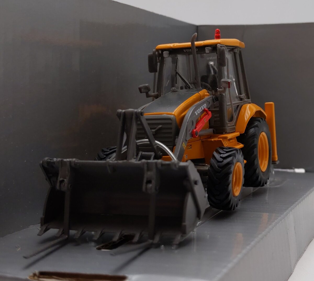 Motorart 1:50 Scale Volvo  BL71 Backhoe Loader LN/Box