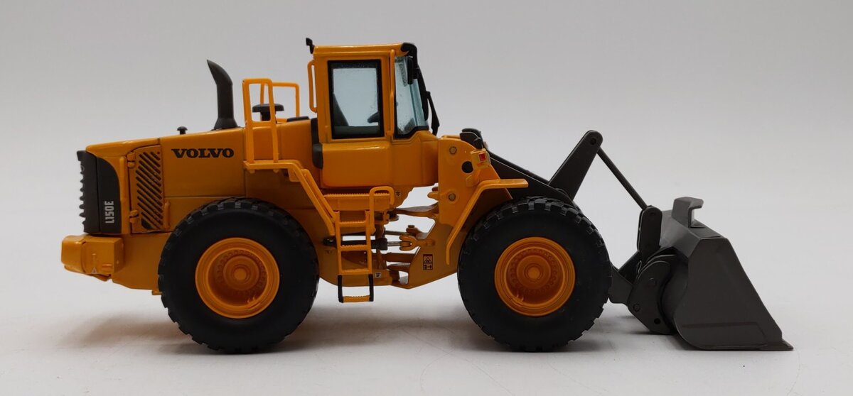 Motorart 1:50 Scale Volvo L150E Wheel Loader LN/Box