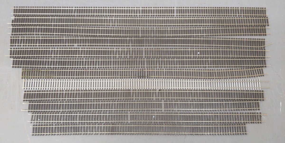 Generic Assorted S Gauge Straight Flex Track [12] VG