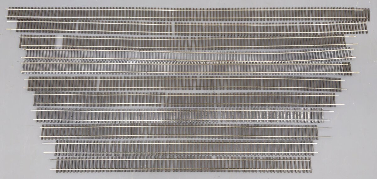 Generic Assorted S Gauge Straight Flex Track [12] VG