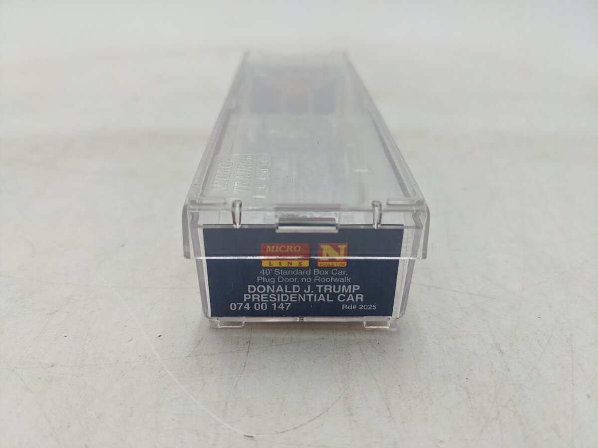 Micro-Trains 07400147 N Donald J. Trump Presidential Car 2025-2029 LN/Box